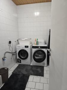 Ένα μπάνιο στο Weierbacher Panorama +18 φωτογραφίες