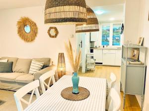 Nhà bếp/bếp nhỏ tại Casa Branca Cantabria +16 ảnh