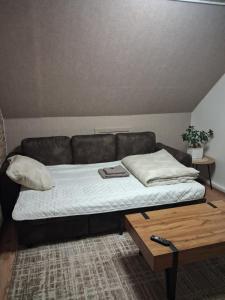 Postel nebo postele na pokoji v ubytování Holiday Nest 2