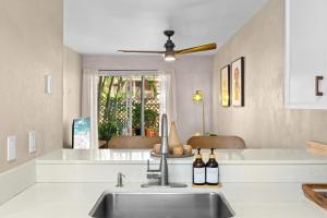 Ảnh trong thư viện ảnh của Casa Aloha Designer Condo w Oceanfront Pool ở Kailua-Kona +39 ảnh