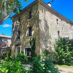 Το κτήριο όπου στεγάζεται  ο ξενώνας