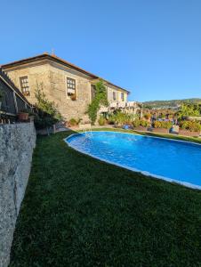 Swimmingpoolen hos eller tæt på 3HOUSE Sol na Eira em Paredes