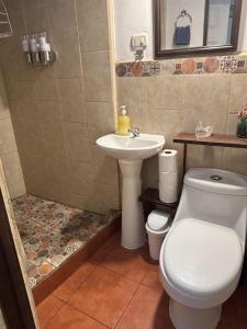 Koupelna v ubytování Casa Familiar Los Gringas + 11 fotografií