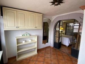 Køkken eller tekøkken på Santa Noche Chalet Vacacional