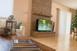 Μια τηλεόραση ή/και κέντρο ψυχαγωγίας στο Silver Sands Den