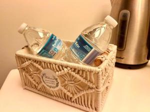 Fotografie z fotogalerie ubytování Stallion Crest Suite with TV and private bathroom v destinaci Hemet