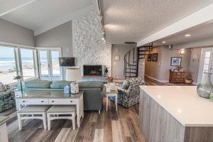 Μια τηλεόραση ή/και κέντρο ψυχαγωγίας στο Paradise Found