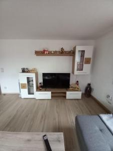 Μια τηλεόραση ή/και κέντρο ψυχαγωγίας στο Haus Schmucker +35 φωτογραφίες