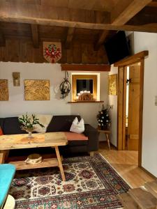 Posezení v ubytování Ferienhaus Alpina Ötztal