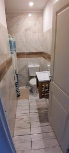 Et badeværelse på Los Nogales Dep 2