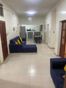 Η κουζίνα ή μικρή κουζίνα στο Chez Oumy 4 chambres avec cour, Thiès, Grand Standing