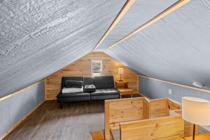 Χώρος καθιστικού στο Vintage Beach Cottage