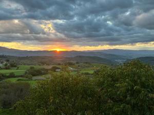 Φυσικό τοπίο κοντά σε αυτή η παραθεριστική κατοικία +35 φωτογραφίες