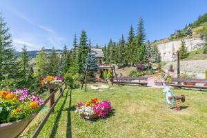 Κήπος έξω από το Grange Studio - Happy Rentals