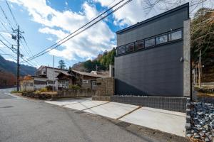 Το κτήριο όπου στεγάζεται  η βίλα