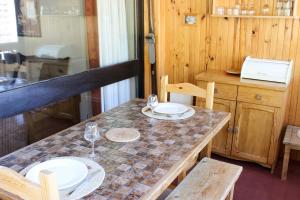 Kuchyň nebo kuchyňský kout v ubytování Serac Appartements VTI + 37 fotografií