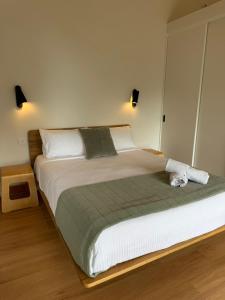 Ένα ή περισσότερα κρεβάτια σε δωμάτιο στο Perch Lorne