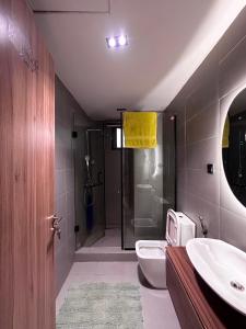 Ένα μπάνιο στο Panache by Hammersmith Home