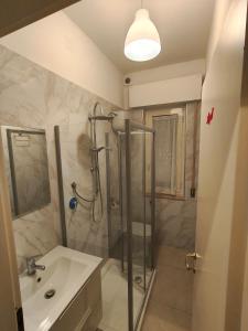 Ένα μπάνιο στο Attico Stadio