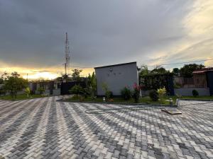 Η γειτονιά γύρω από ή μία γειτονιά κοντά σε αυτό το διαμέρισμα +3 φωτογραφίες