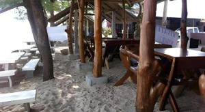 Εστιατόριο ή άλλο μέρος για φαγητό στο Roong Arun Resort