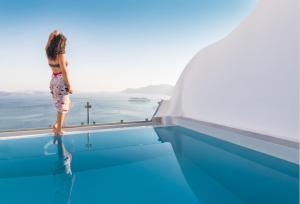 Bazén v ubytování Elite Luxury Suites nebo v jeho okolí