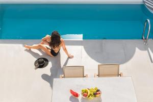 Bazén v ubytování Elite Luxury Suites nebo v jeho okolí