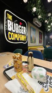 Еда / где поесть недалеко от гостевого дома