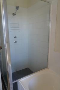 Ένα μπάνιο στο Quiet & Convenient