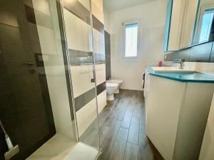 Ένα μπάνιο στο Merlata residence Terrace