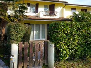 Budova, kde se vila nachází