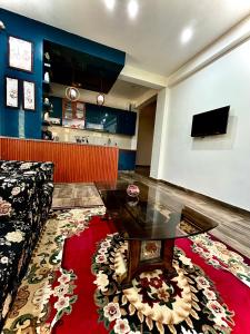 Μια τηλεόραση ή/και κέντρο ψυχαγωγίας στο Cloud Culture Villa