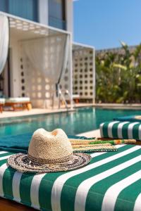 Bazén v ubytování The Xon Hotel nebo v jeho okolí