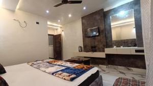 Φωτογραφία από το άλμπουμ του Weekend σε Pachmarhi +4 φωτογραφίες