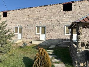 Το κτήριο όπου στεγάζεται  the country house