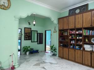 Biblioteca din această casă de vacanță