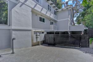 Το κτήριο όπου στεγάζεται  η παραθεριστική κατοικία