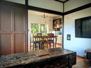 Η κουζίνα ή μικρή κουζίνα στο Noble Savage +13 φωτογραφίες