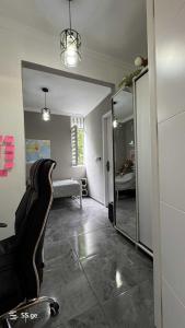 Ένα ή περισσότερα κρεβάτια σε δωμάτιο στο lambada house