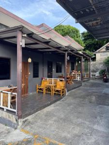 Το κτήριο όπου στεγάζεται  η παραθεριστική κατοικία +28 φωτογραφίες