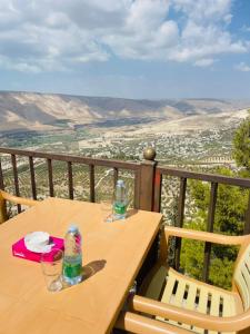 Γενική θέα στο βουνό ή θέα στο βουνό από  αυτό το ξενοδοχείο +4 φωτογραφίες