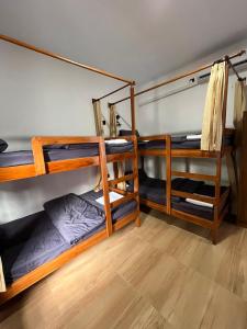 Μία ή περισσότερες κουκέτες σε δωμάτιο στο Kali Code Home