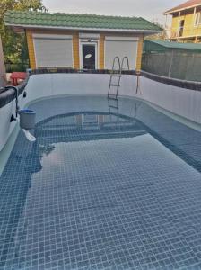 Πισίνα στο ή κοντά στο Отель Маленький Рай