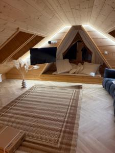 Φωτογραφία από το άλμπουμ του Czorna Chata u Chocyków σε Czarna Gora