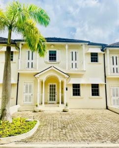 Το κτήριο όπου στεγάζεται  η βίλα