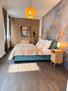 Ένα ή περισσότερα κρεβάτια σε δωμάτιο στο Stay COZY - DAS LOFT - Kingsize, Parkplatz, 1a Lage