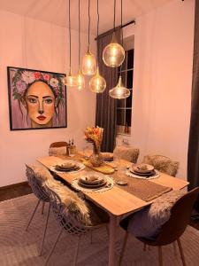 Φωτογραφία από το άλμπουμ του Stay COZY - DAS LOFT - Kingsize, Parkplatz, 1a Lage σε Aschaffenburg +4 φωτογραφίες