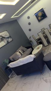 Χώρος καθιστικού στο Malti business