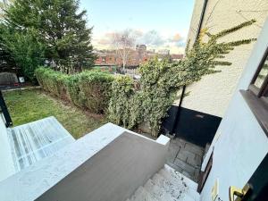 Zahrada ubytování 5 Bedroom Brentwood Station Cosy House with Garden & Parking! + 17 fotografií