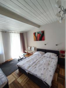 Postel nebo postele na pokoji v ubytování Świerkówka Stronie Śląskie